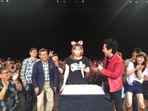 o0480036013296385695-300x225 [LIVE REPORT] Queen Otaku / Shokotan monte au niveau 30 !